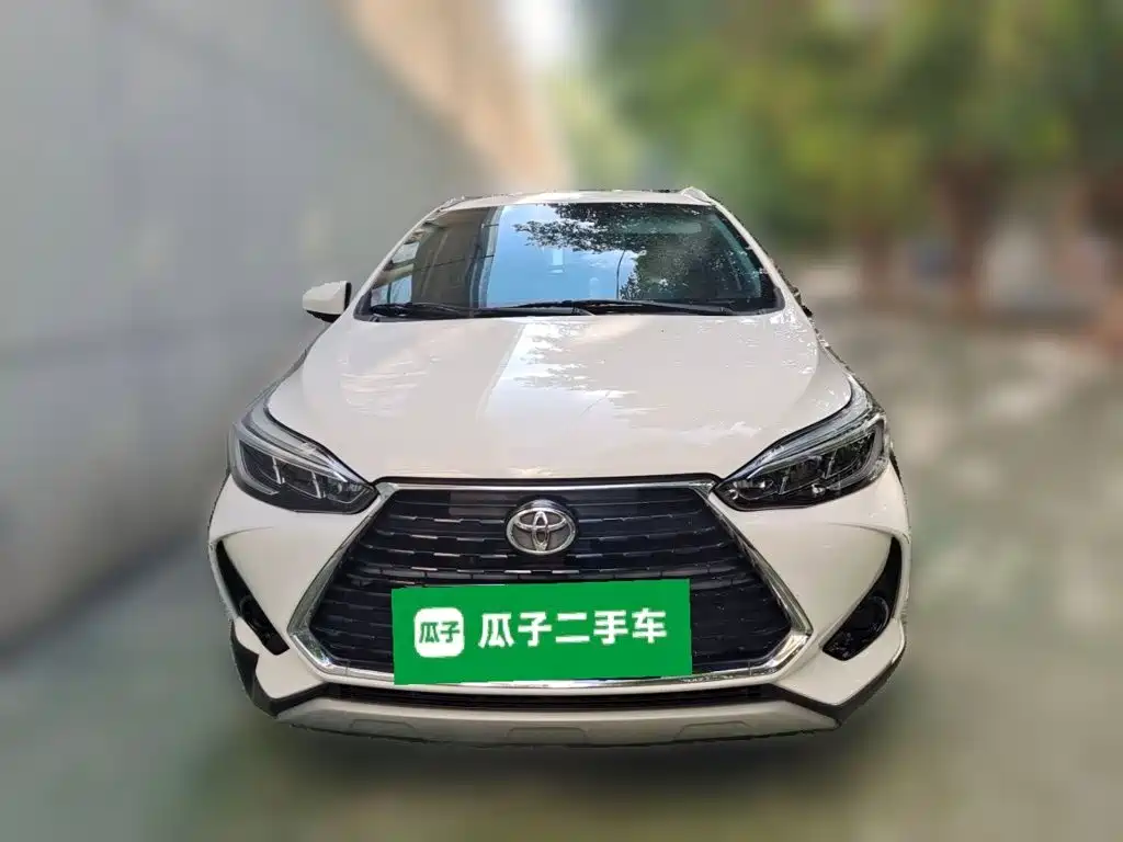 Toyota Yaris L — миниатюра 2