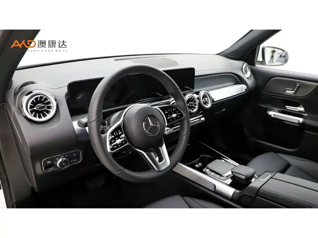 Mercedes-Benz GLB — миниатюра 6