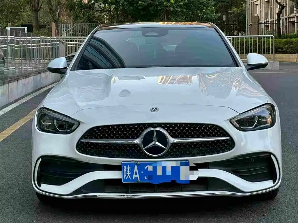 Mercedes-Benz C-Class — миниатюра 3