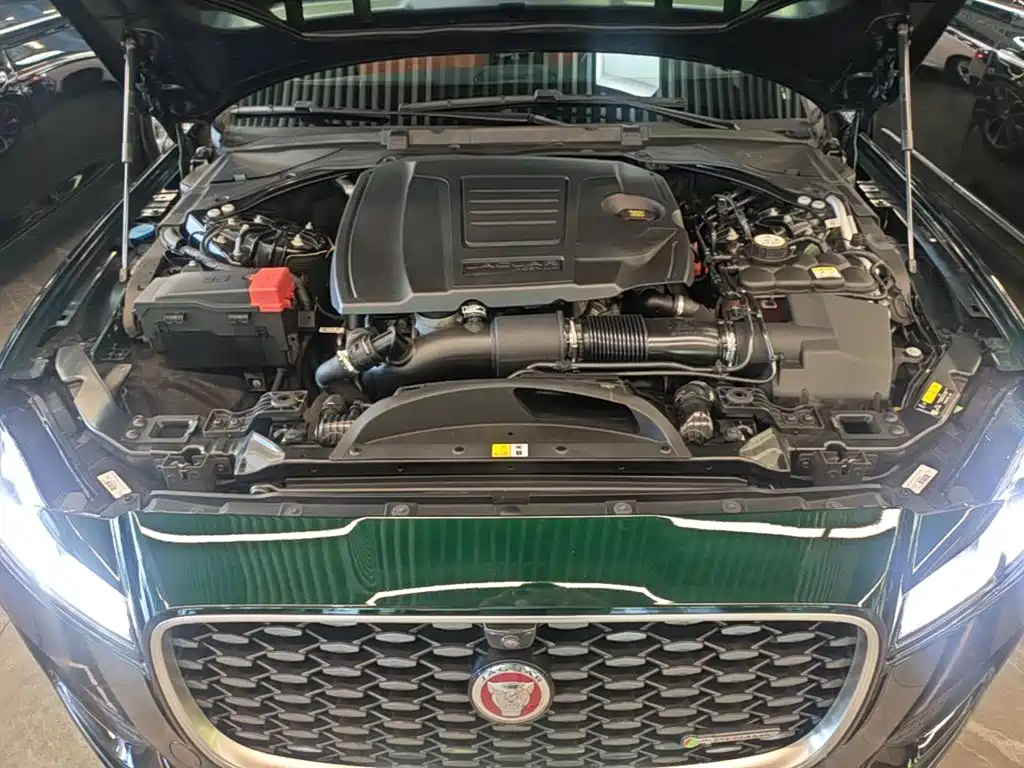 Jaguar XFL — миниатюра 20