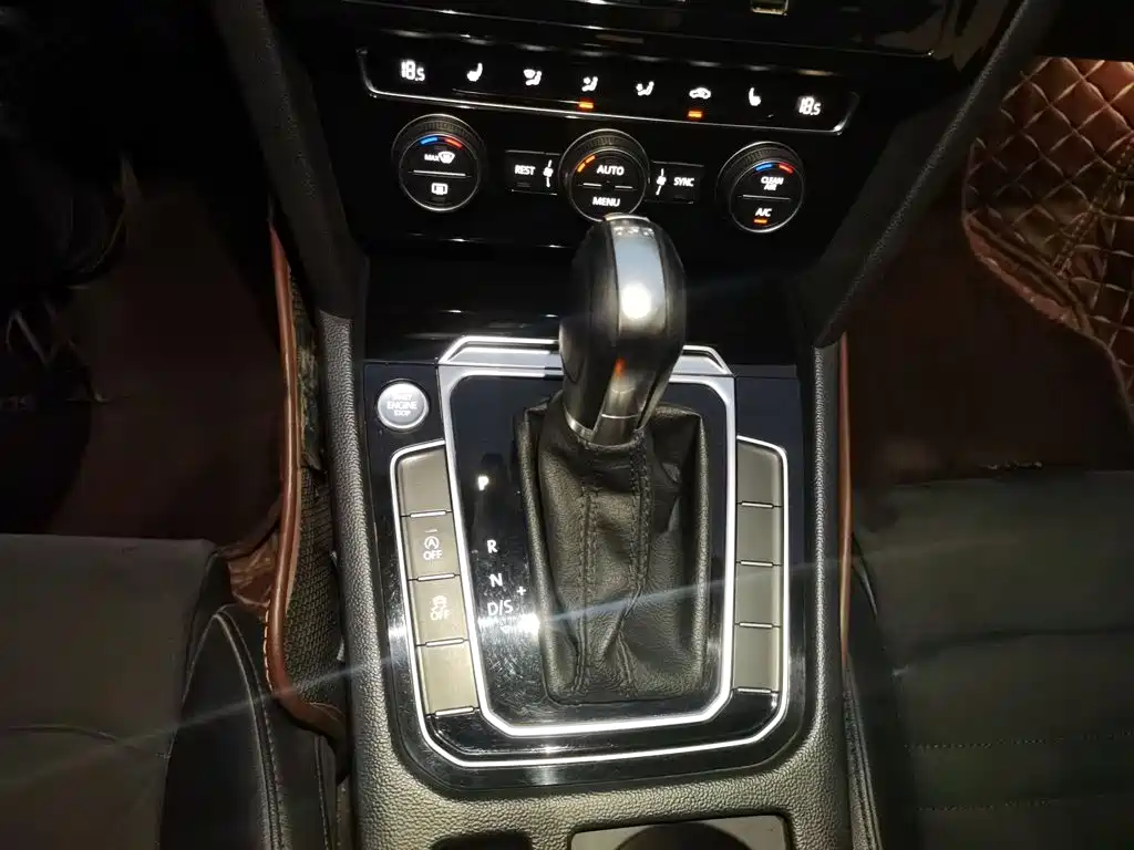 Volkswagen Magotan — миниатюра 7