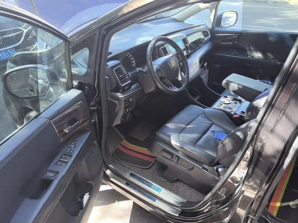 Honda Elysion — миниатюра 17