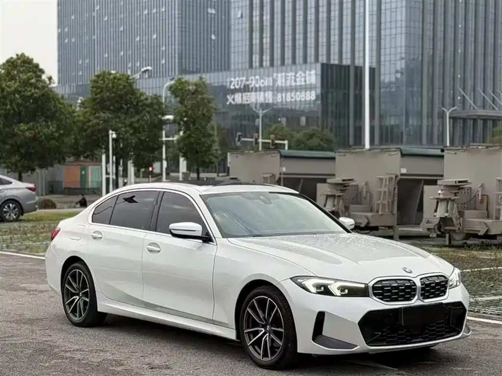 BMW 3 Series 2025