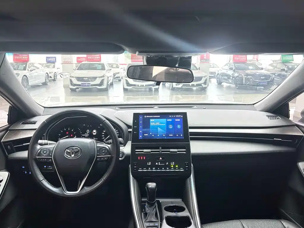 Toyota Avalon — миниатюра 5