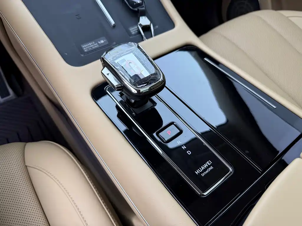 AITO AITO M7 — миниатюра 13