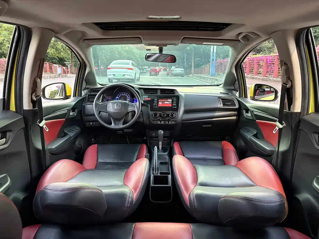 Honda Fit — миниатюра 12
