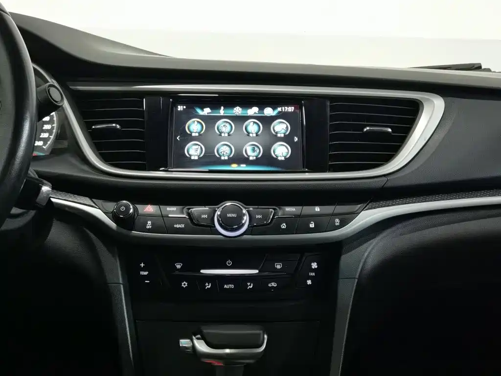 Buick Excelle — миниатюра 12