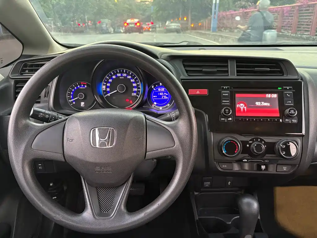 Honda Fit — миниатюра 17