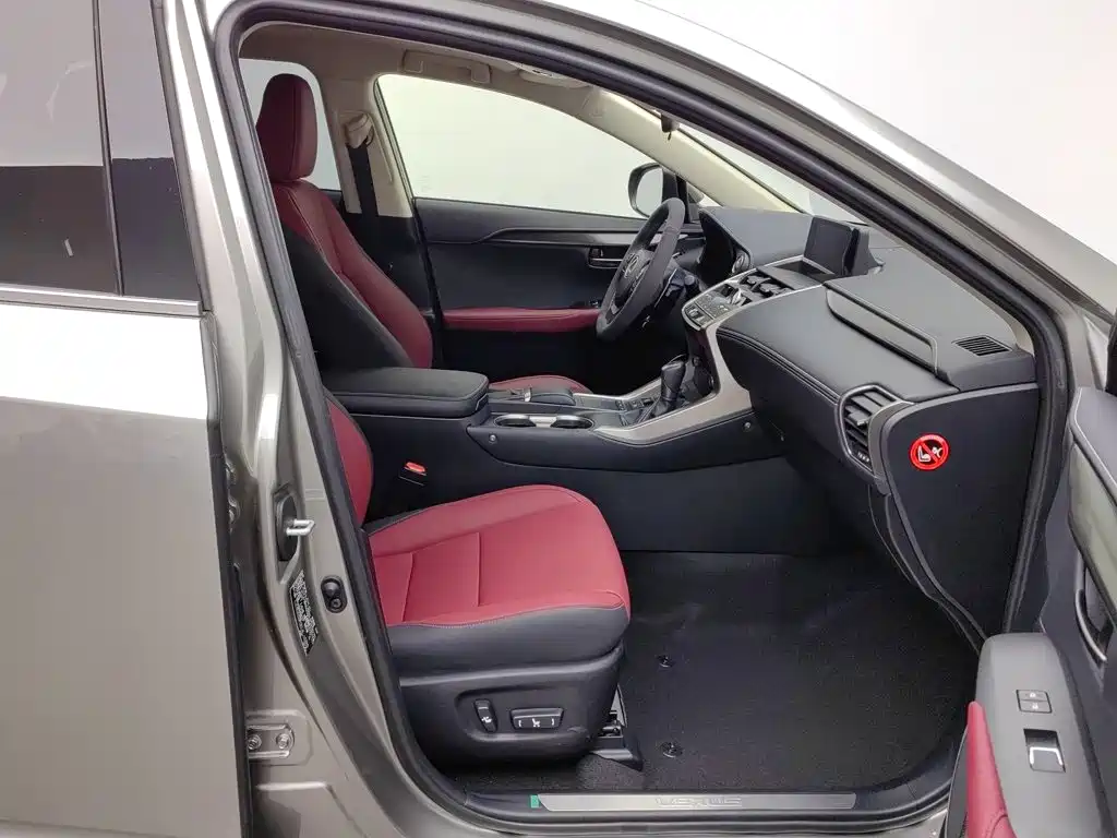 Lexus NX — миниатюра 23