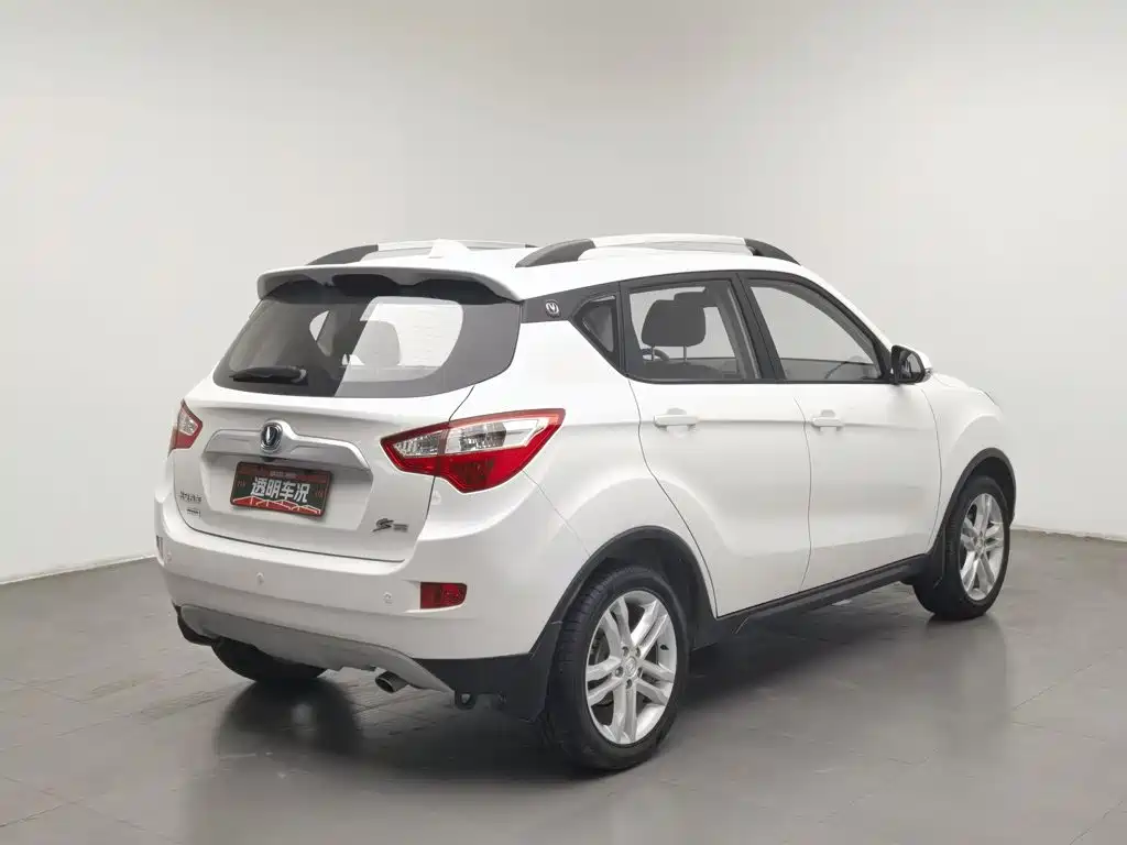 Changan CS35 — миниатюра 2