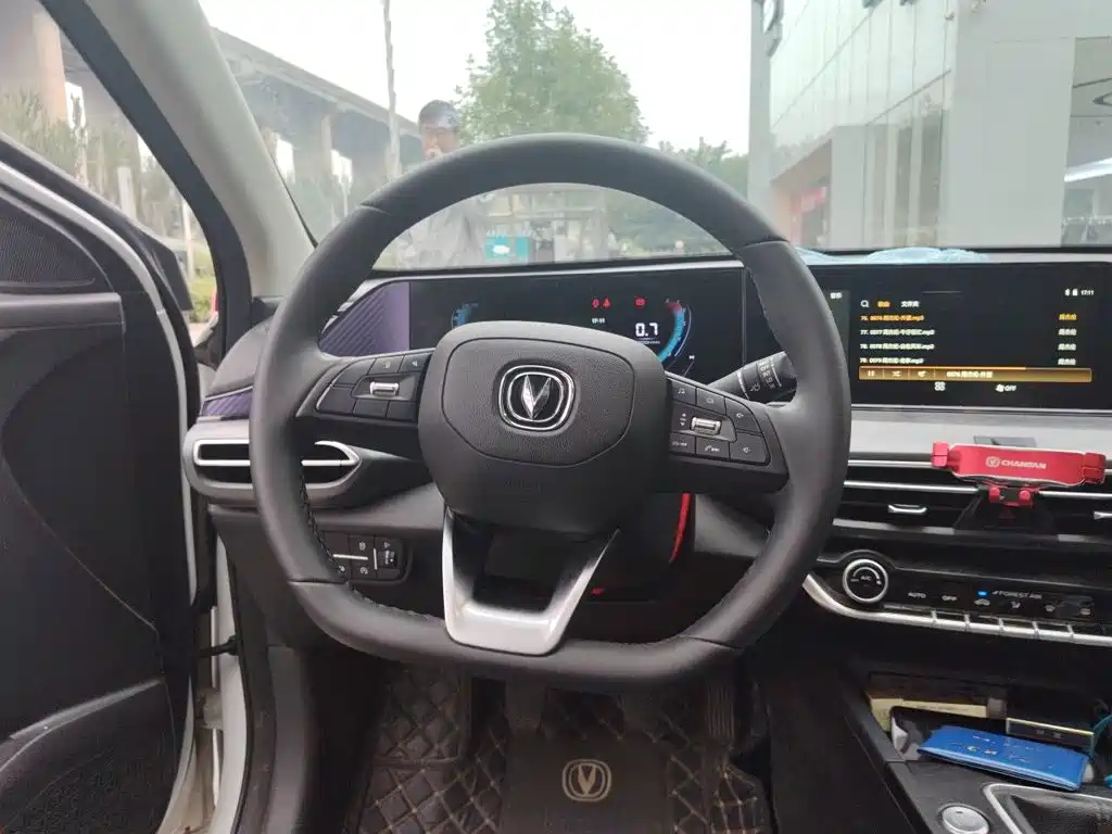 Changan Eado — миниатюра 6