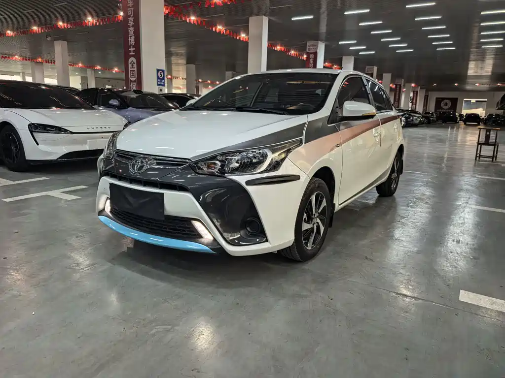 Toyota Yaris L