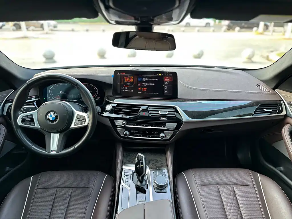 BMW 5 SERIES