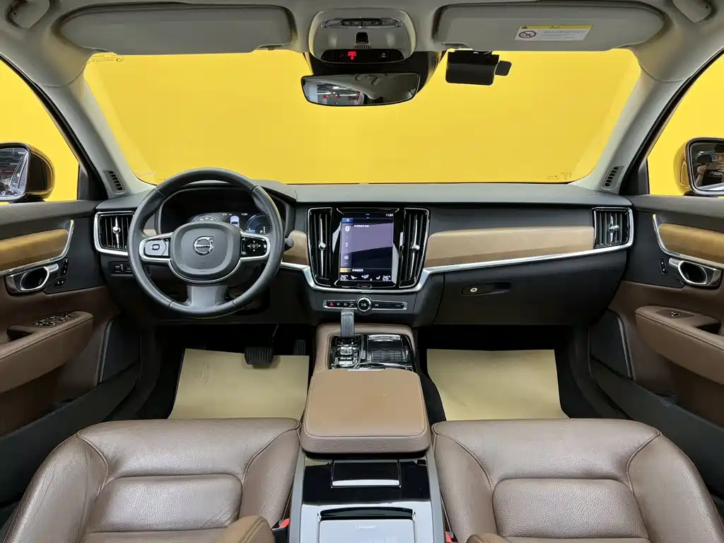 Volvo S90 PHEV — миниатюра 15