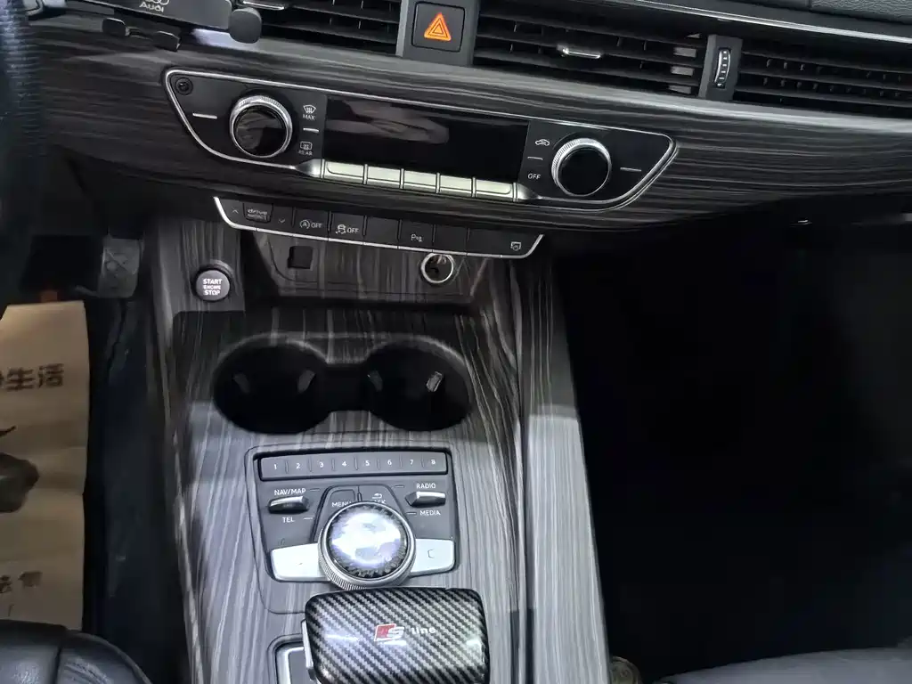 Audi A4L — миниатюра 9