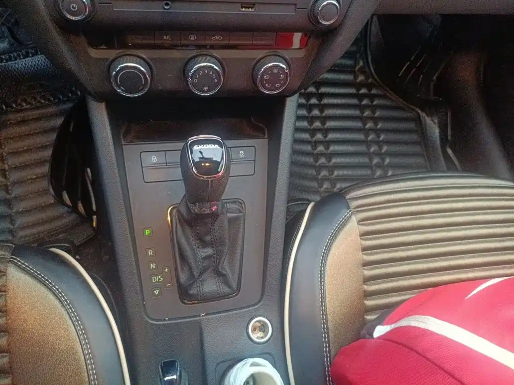 Skoda Octavia — миниатюра 15