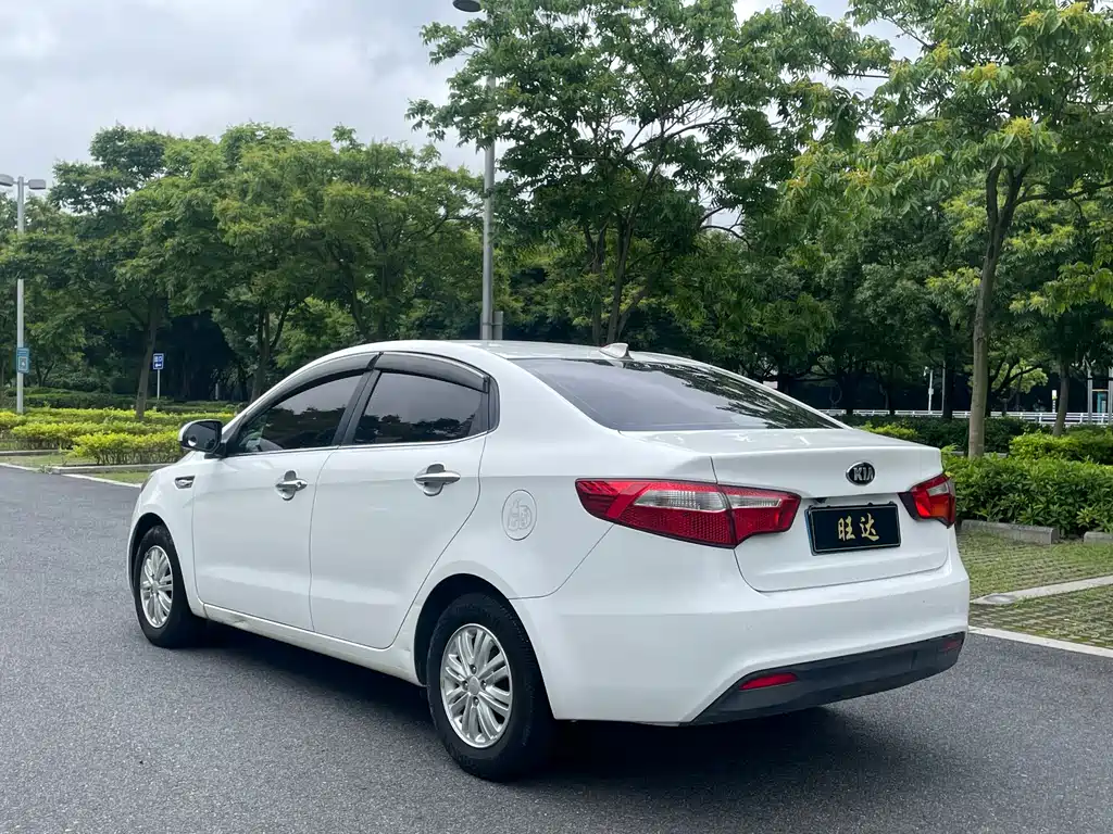 Kia K2 2012 1.4L MT GLS