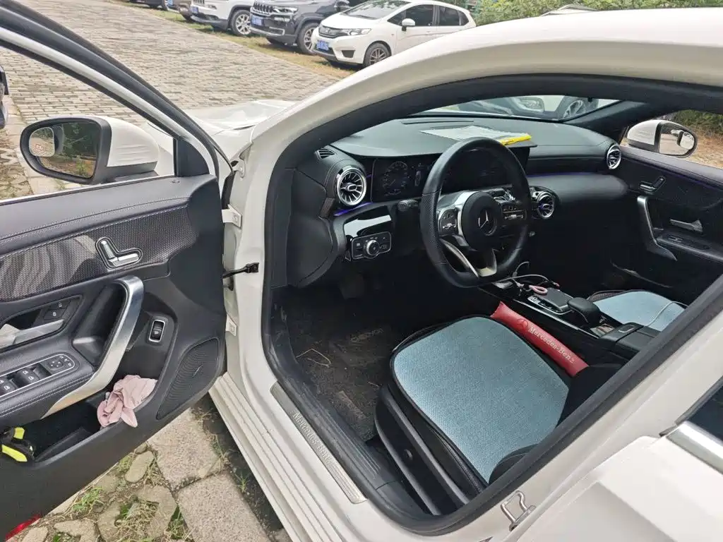 Mercedes-Benz A-Class — миниатюра 17