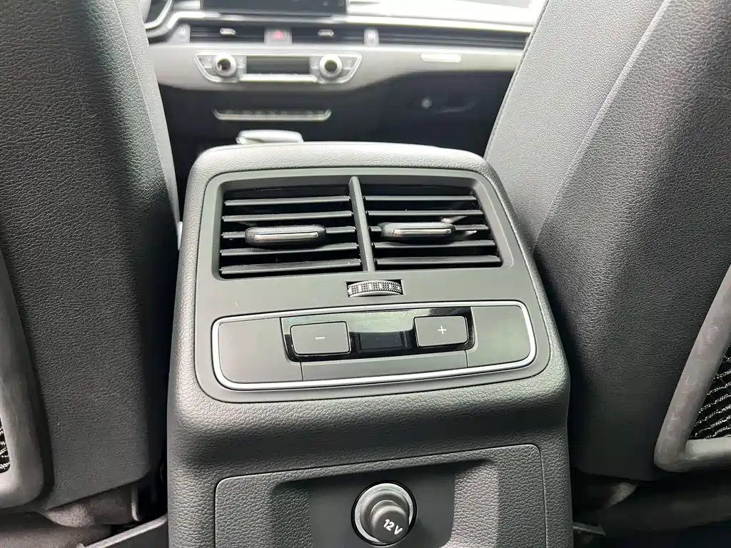 Audi A4 (Import) — миниатюра 18