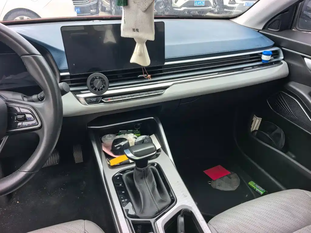 Geely Emgrand — миниатюра 12
