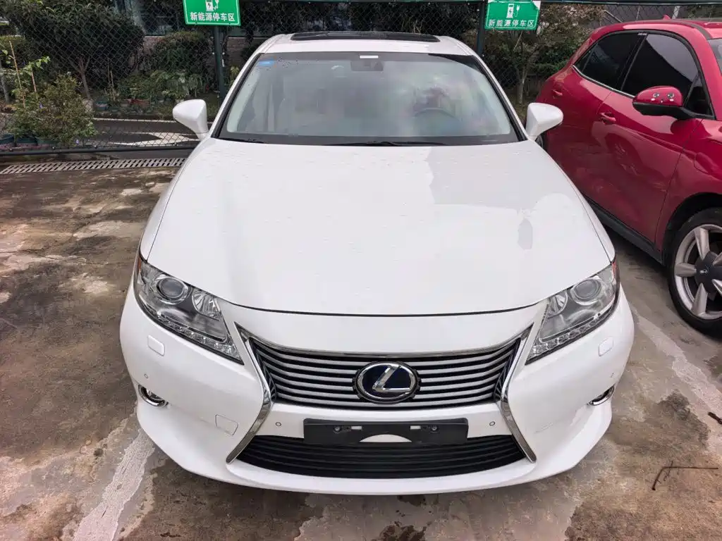Lexus ES — миниатюра 2