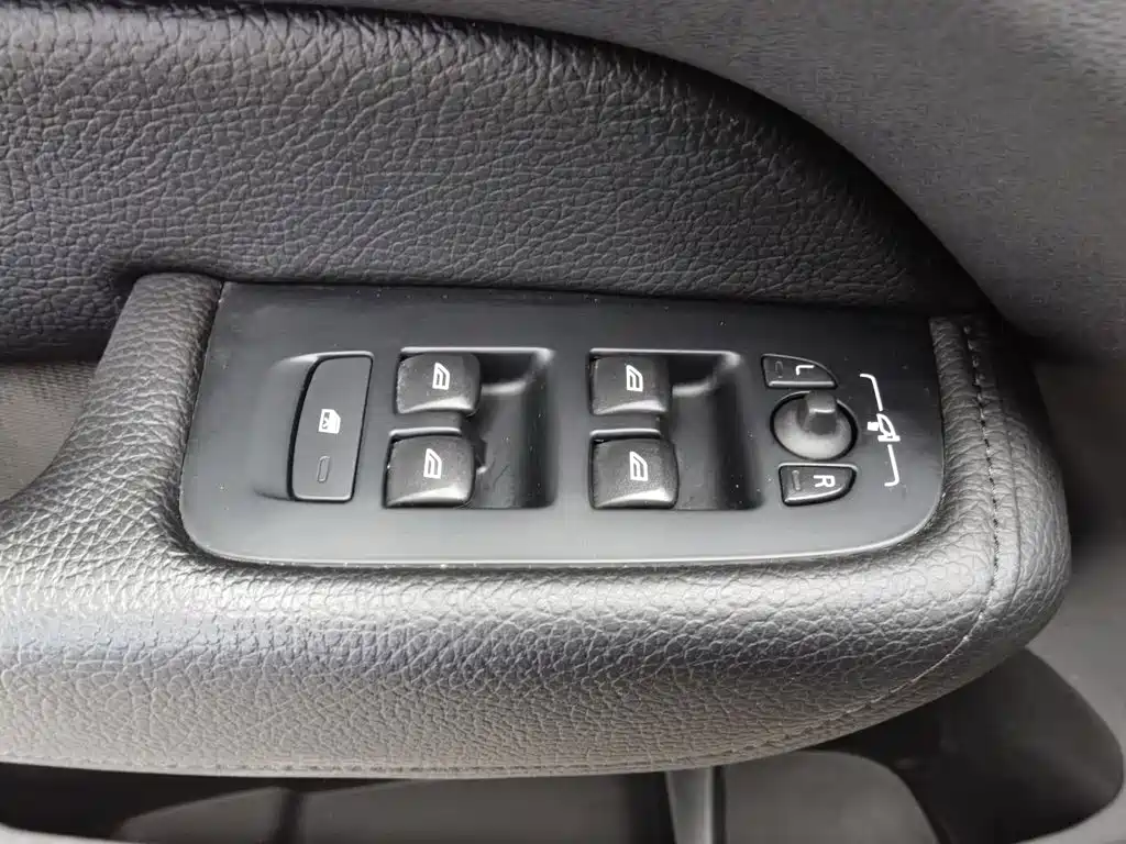 Volvo XC60 2019 T5 V