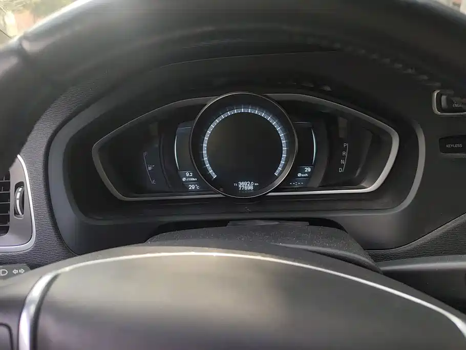 Volvo V40 — миниатюра 14