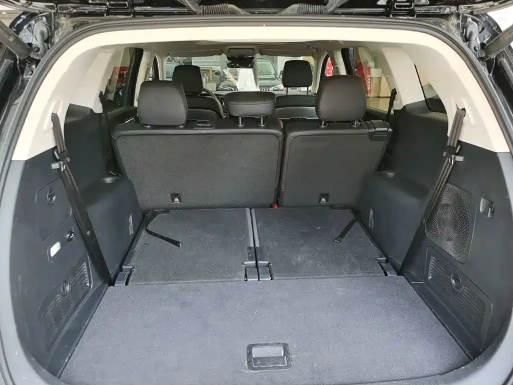 Hongqi Hongqi HS7 PHEV — миниатюра 19