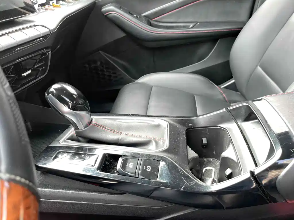 MG MG5 — миниатюра 16