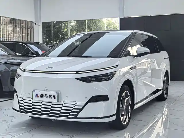 2024 Xpeng X9