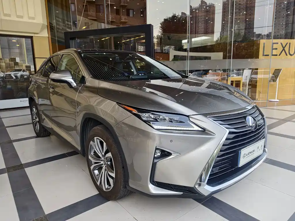 Lexus RX — миниатюра 11