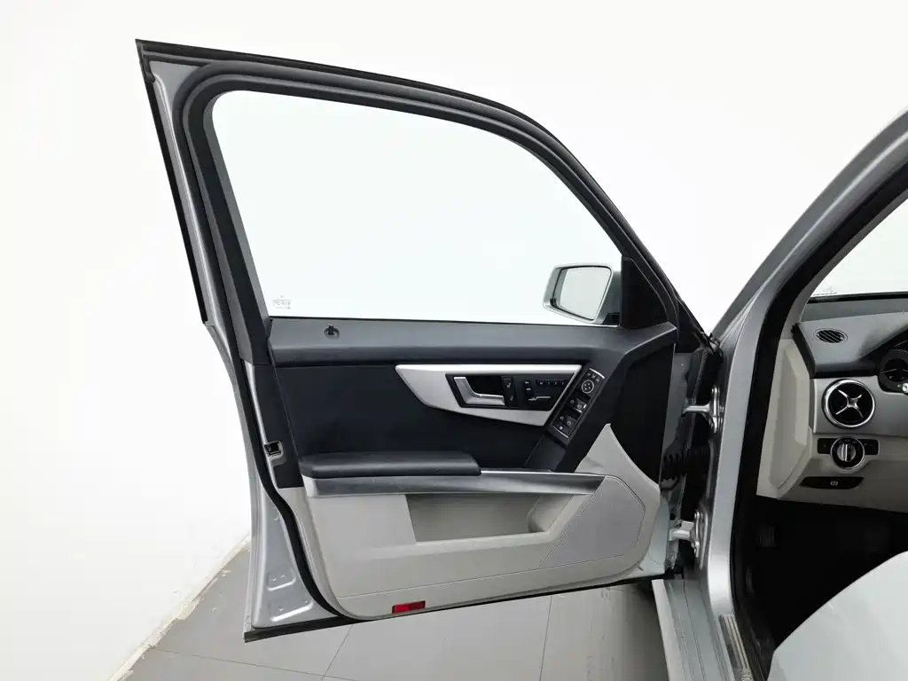 Mercedes-Benz GLK-Class — миниатюра 8