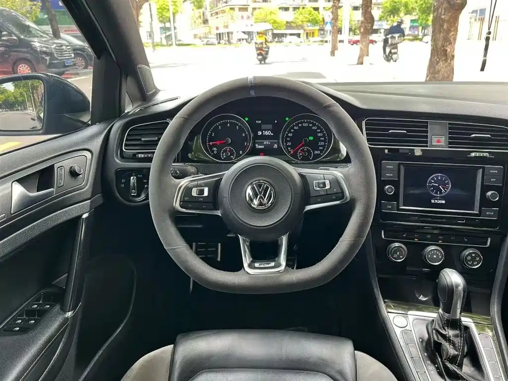 Volkswagen Golf 2018 280TSI AT Flagship