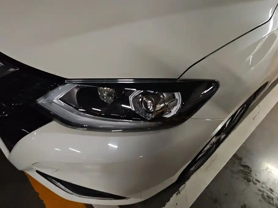 Nissan Tiida 2021 1.6L CVT