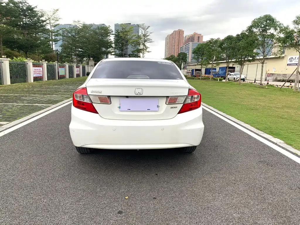 Honda Civic — миниатюра 5