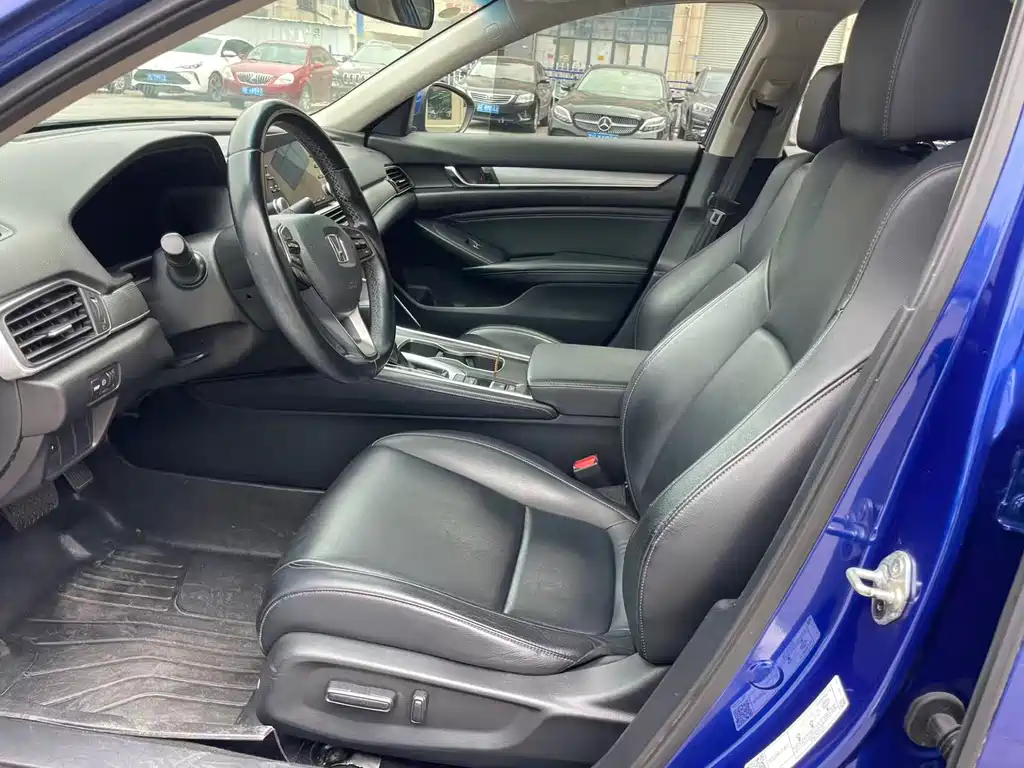 Honda Accord 2018 260TURBO Elite V