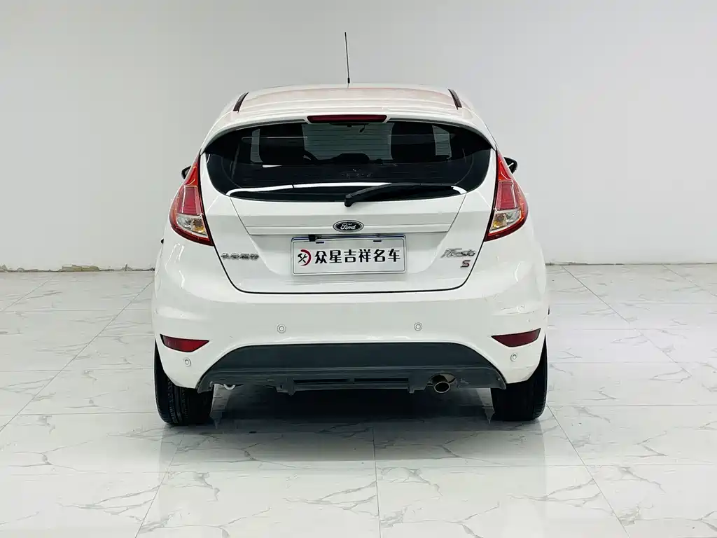 Ford Fiesta Hatchback 1.5L Auto Sport Type, фото 13