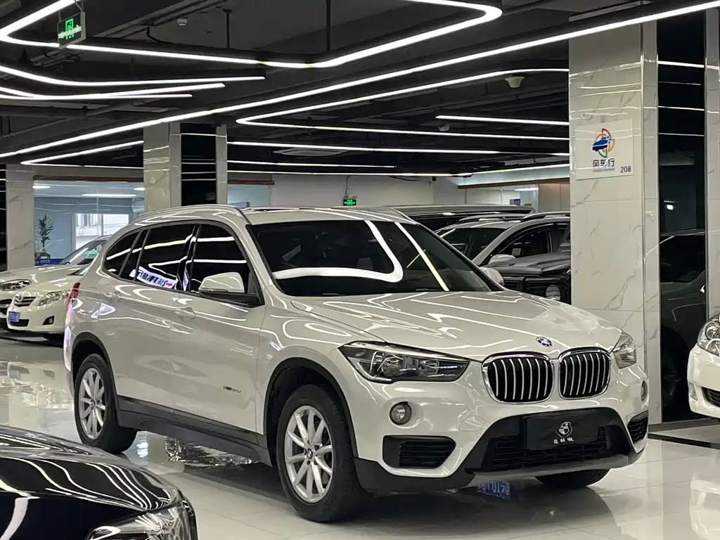 BMW X1 2016 sDrive18Li Fashion