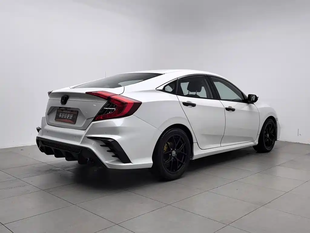 Honda Civic — миниатюра 2