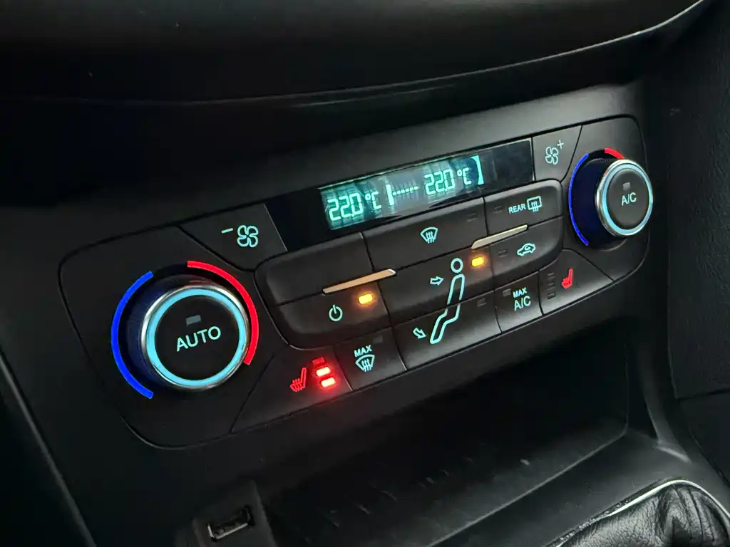 Ford Focus (Import) — миниатюра 11