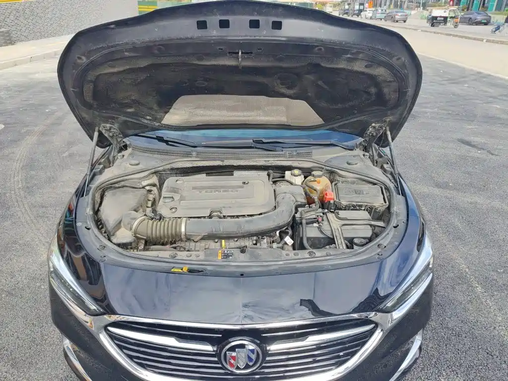 Buick LaCrosse — миниатюра 21