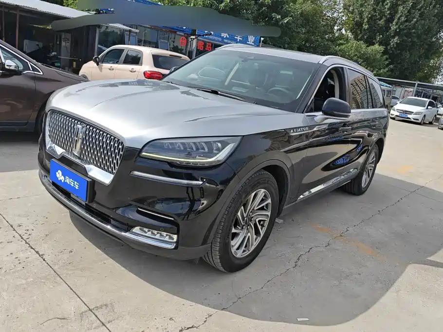 Lincoln Aviator
