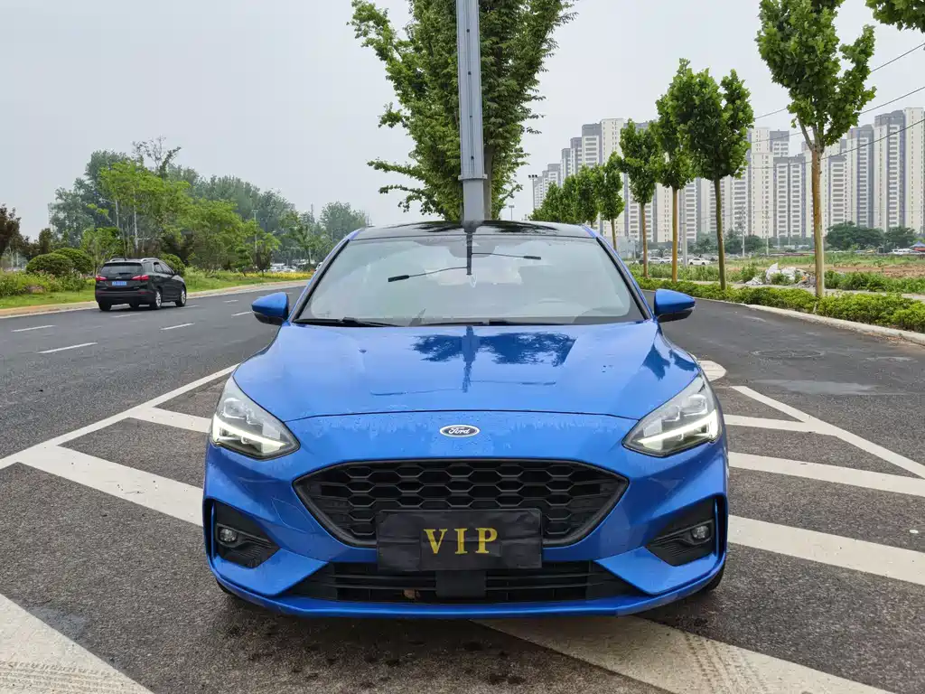 Ford Focus 2020 EcoBoost 180 AT ST Line