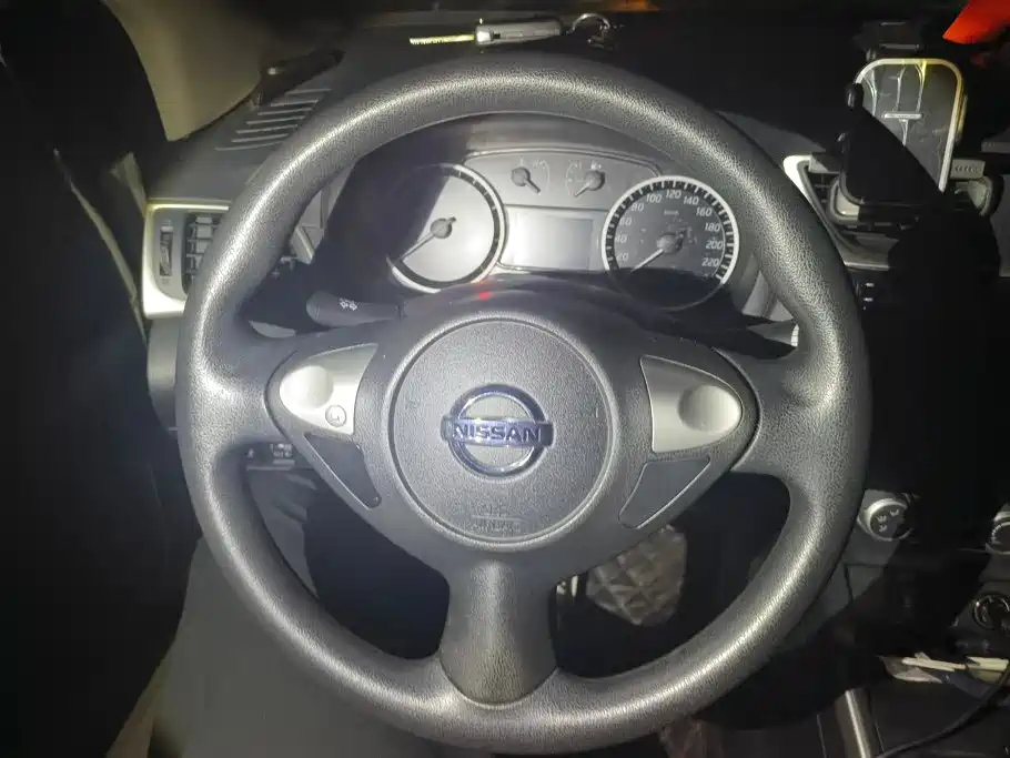 Nissan Sylphy — миниатюра 15
