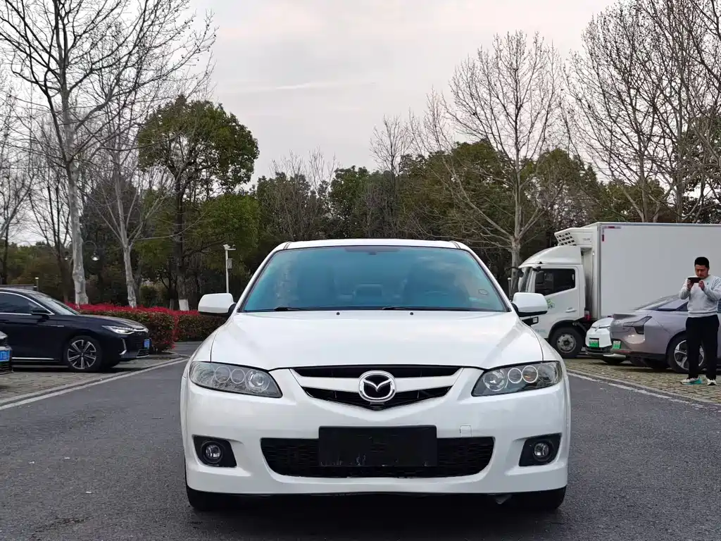 Mazda Mazda6 2013 2.0L AT Fashion