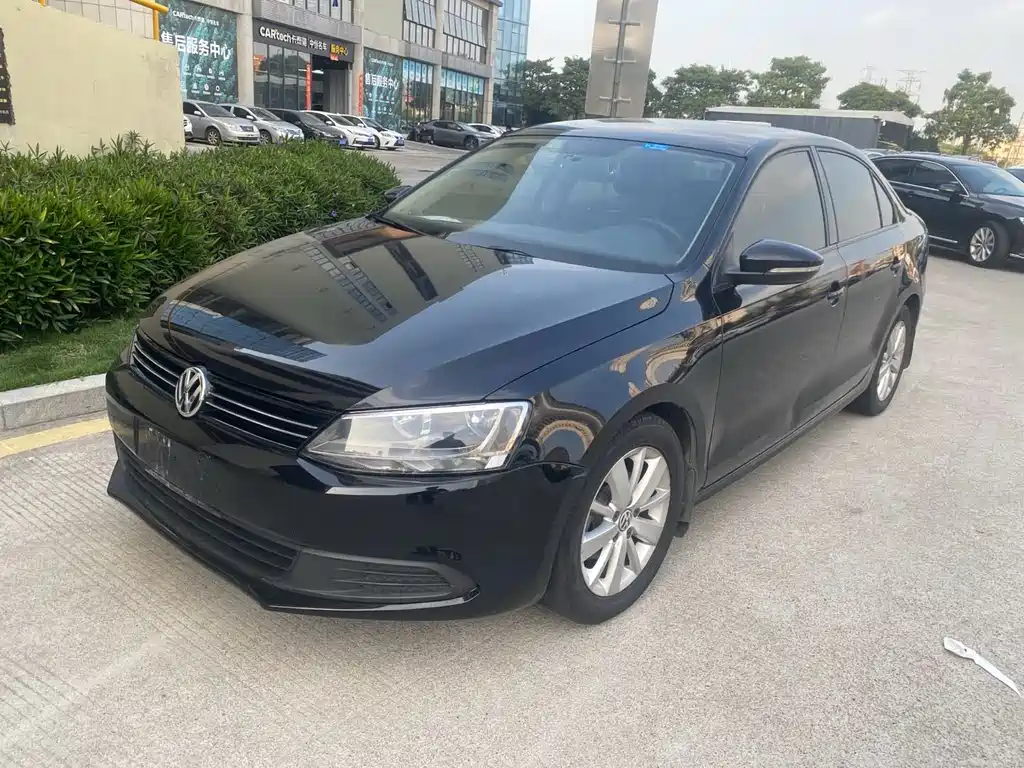 Volkswagen Sagitar 2014