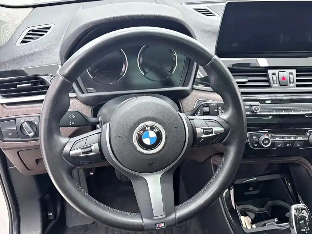 BMW X1 — миниатюра 13