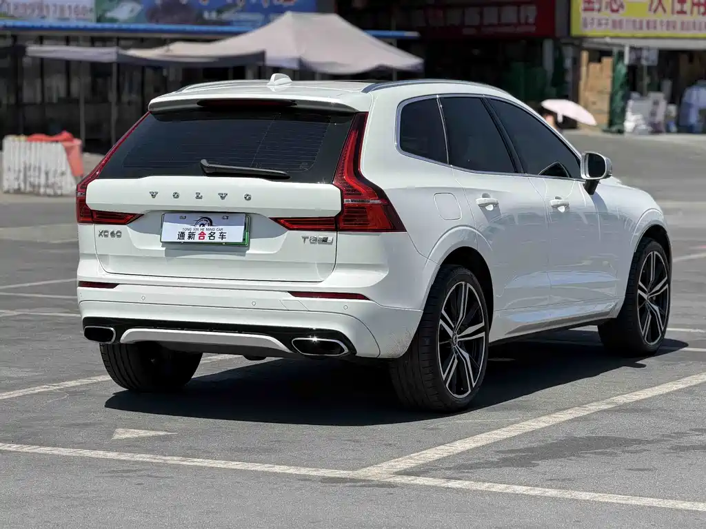 Volvo XC60 2019 T8 E Sport V