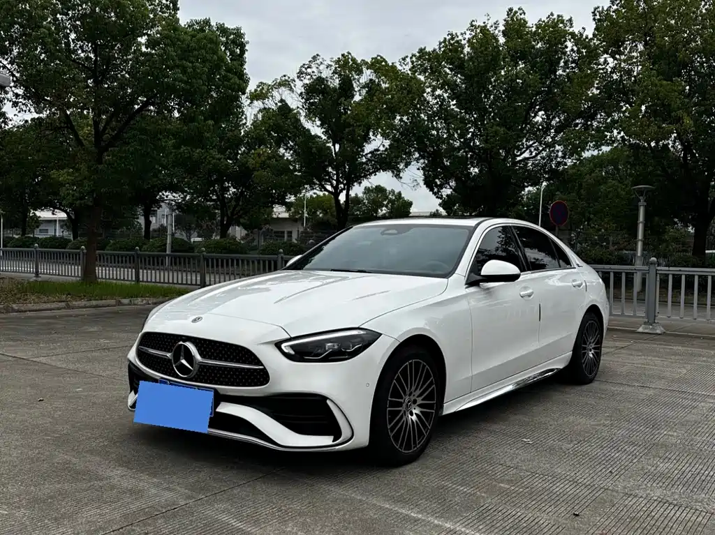 Mercedes-Benz C-Class — миниатюра 3