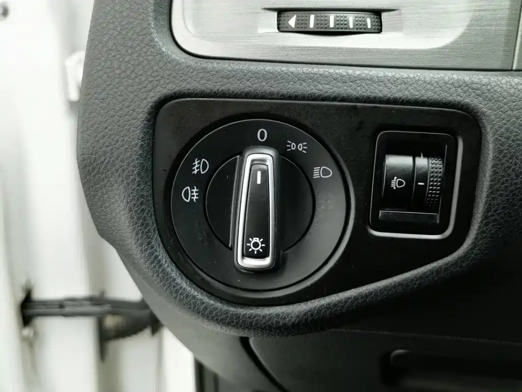 Volkswagen Golf — миниатюра 21